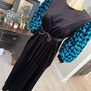 1980's davidbrown BULLOCKS WILSHIRE Full Length Full Cut Dress w/ Balloon Sleeve